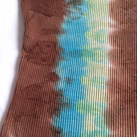 New tie dye tank top size small - Picture 7 of 7